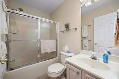 Bath - 504 Loon Ln, Huron, OH 44839 photo 3 of 3