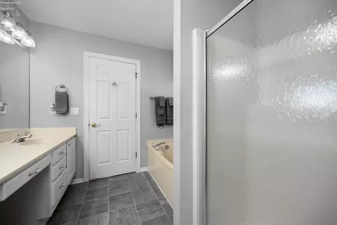 Bath - 504 Loon Ln, Huron, OH 44839 photo 2 of 3
