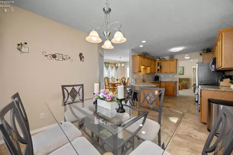Dining - 504 Loon Ln, Huron, OH 44839 photo 2 of 7