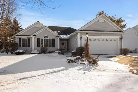 Exterior - 504 Loon Ln, Huron, OH 44839 photo 2 of 8