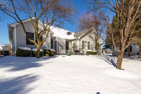 Exterior - 504 Loon Ln, Huron, OH 44839 photo 5 of 8