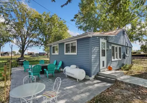 4422 Bayshore Rd, Sandusky, OH 44870