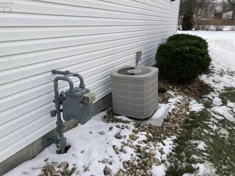 Exterior - 338 E Howard, Willard, OH 44890 photo 3 of 5