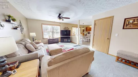 Living - 338 E Howard, Willard, OH 44890 photo 3 of 4