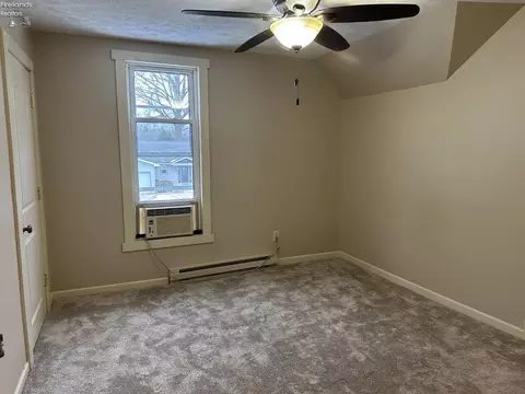 Bedroom - 479 Front St, Upper Sandusky, OH 43351 photo 3 of 6