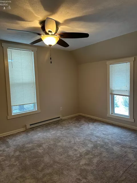 Bedroom - 479 Front St, Upper Sandusky, OH 43351 photo 4 of 6
