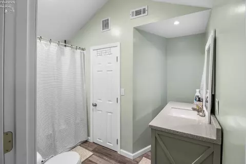 719 Everett Rd, Fremont, OH 43420 photo 19