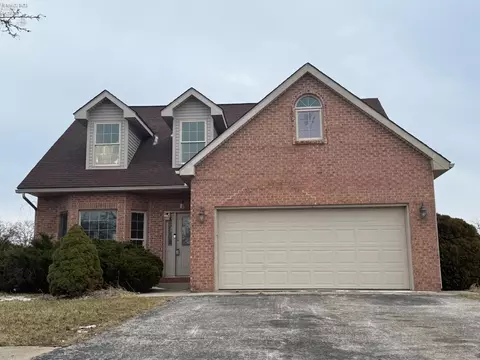 1302 1302 Wedgewood Dr, Fostoria, OH 44830