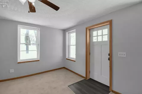 111 E Tiffin St, Willard, OH 44890 photo 5