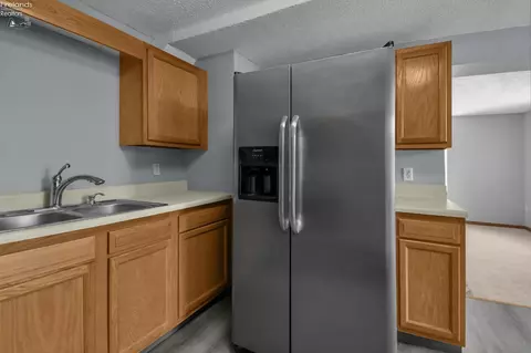 111 E Tiffin St, Willard, OH 44890 photo 13