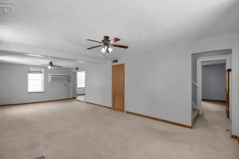111 E Tiffin St, Willard, OH 44890 photo 6