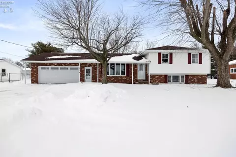 5812 Tiffin Ave, Castalia, OH 44824