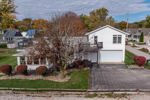 2128 S Bayview Dr, Marblehead, OH 43440
