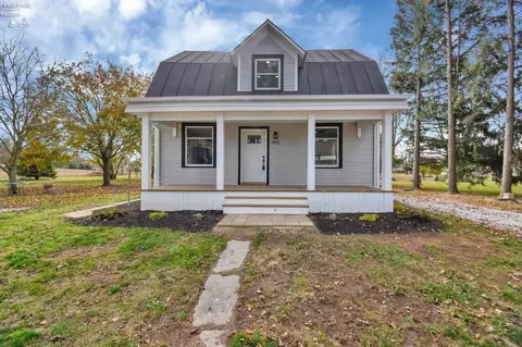 453 E Mansfield St, New Washington, OH 44854