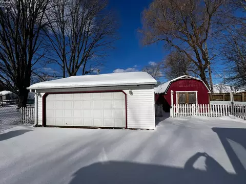 Exterior - 908 Baldwin Ave, Elyria, OH 44035 photo 1 of 3