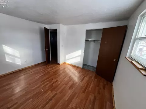 Bedroom - 908 Baldwin Ave, Elyria, OH 44035 photo 5 of 6