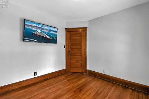 Bedroom - 419 Maplewood St, Willard, OH 44890 photo 2 of 6