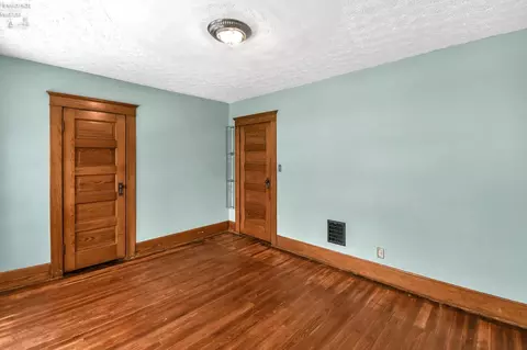 Bedroom - 419 Maplewood St, Willard, OH 44890 photo 3 of 6