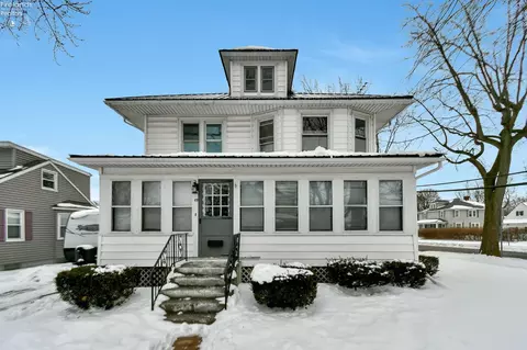 419 Maplewood St, Willard, OH 44890
