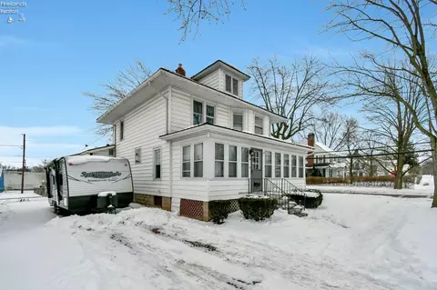 Exterior - 419 Maplewood St, Willard, OH 44890 photo 5 of 5