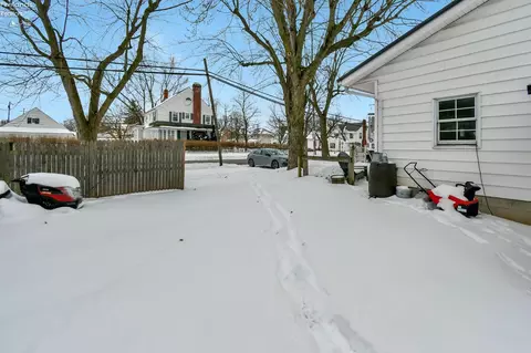Exterior - 419 Maplewood St, Willard, OH 44890 photo 3 of 5