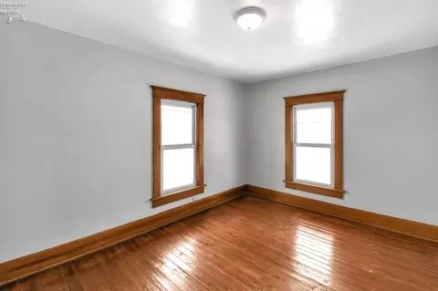 Bedroom - 419 Maplewood St, Willard, OH 44890 photo 4 of 6