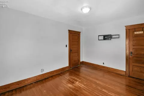 Bedroom - 419 Maplewood St, Willard, OH 44890 photo 5 of 6