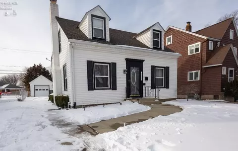 1117 Ogontz St, Sandusky, OH 44870