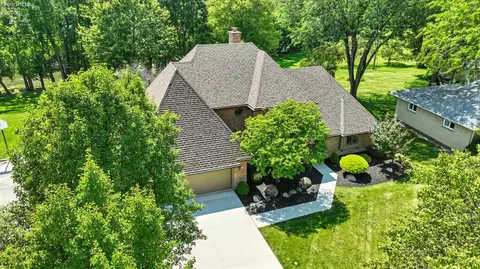 739 Riverside Dr, Woodville, OH 43469