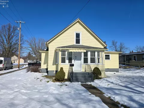 113 3rd St, New London, OH 44851