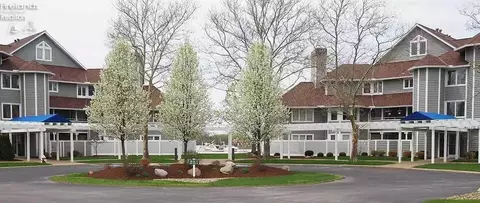 89 Marina Pt #89, Sandusky, OH 44870