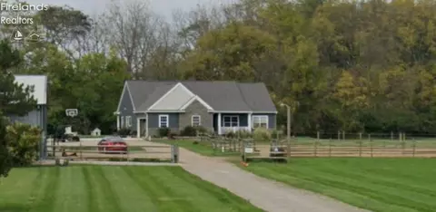 6336 River, Waterville, OH 43566