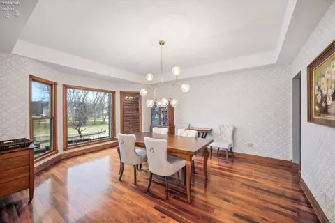 Dining - 3512 Scheid Rd, Huron, OH 44839 photo 1 of 2