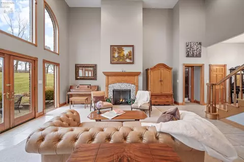 Living - 3512 Scheid Rd, Huron, OH 44839 photo 2 of 5