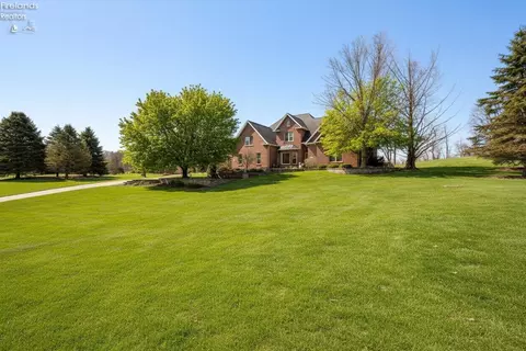 Exterior - 3512 Scheid Rd, Huron, OH 44839 photo 6 of 11