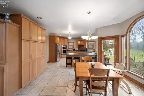 Kitchen - 3512 Scheid Rd, Huron, OH 44839 photo 2 of 4