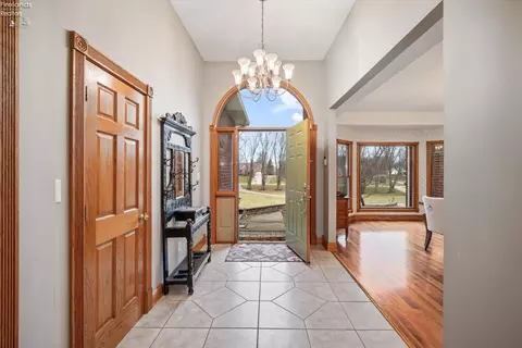 Entry Way - 3512 Scheid Rd, Huron, OH 44839 photo 1 of 7