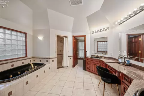 Bath - 3512 Scheid Rd, Huron, OH 44839 photo 1 of 8