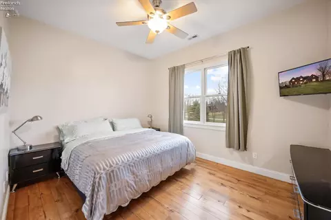 Bedroom - 3512 Scheid Rd, Huron, OH 44839 photo 6 of 7