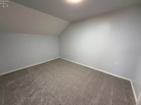 Bedroom - 33 E League St, Norwalk, OH 44857 photo 5 of 5