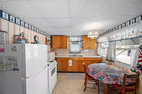 Kitchen - 385 Hidden Beach Rd, Marblehead, OH 43440 photo 1 of 3