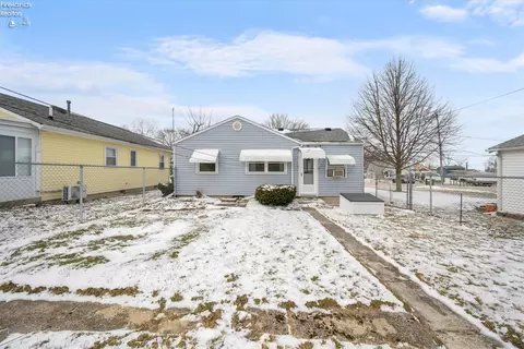 Exterior - 385 Hidden Beach Rd, Marblehead, OH 43440 photo 8 of 8