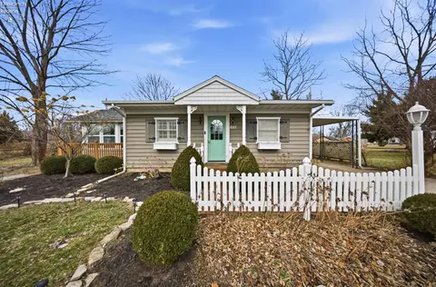 113 W Iroquois Trl, Sandusky, OH 44870