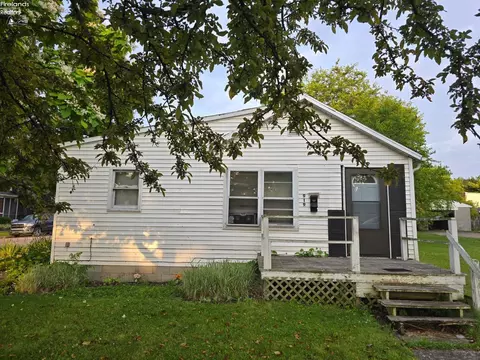 919 Hancock St, Sandusky, OH 44870