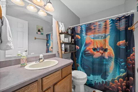 Bath - 34 Cherdon Cir, Wakeman, OH 44889 photo 2 of 2
