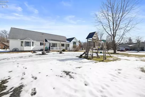 Exterior - 34 Cherdon Cir, Wakeman, OH 44889 photo 7 of 7