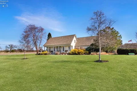 1761 S Heiser Rd, Port Clinton, OH 43452
