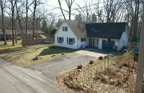 3670 E Highland Dr, Port Clinton, OH 43452
