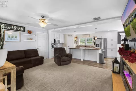 Living - 101 Nathan Dr, Clyde, OH 43410 photo 1 of 3