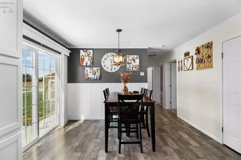 Dining - 101 Nathan Dr, Clyde, OH 43410 photo 1 of 2